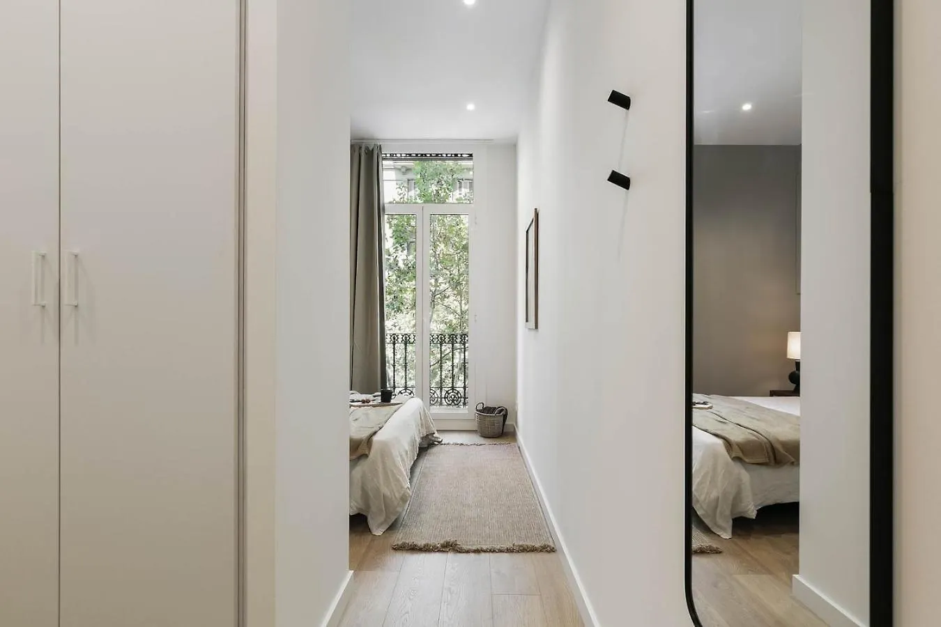 Pontone - 2 Bedrooms And Balcony In Eixample Dreta 巴塞罗那