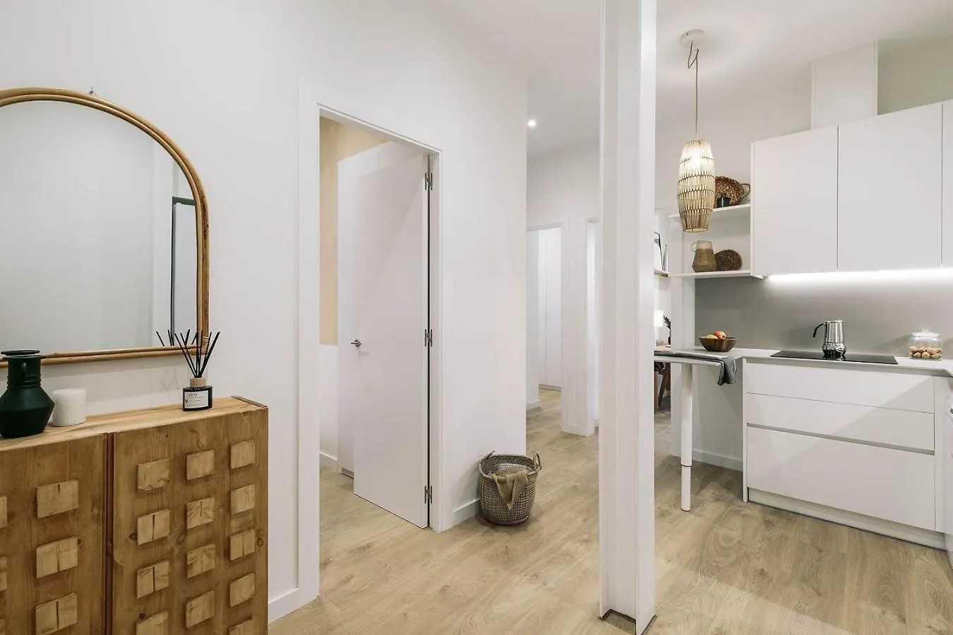 Pontone - 2 Bedrooms And Balcony In Eixample Dreta 巴塞罗那 0*,